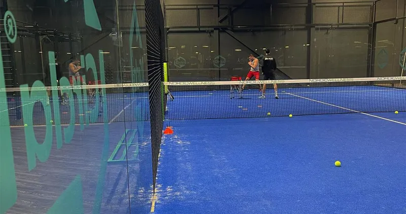 Nordic Wellness Rotebro Handelsplats, Padel & Gym, Stockholm  6