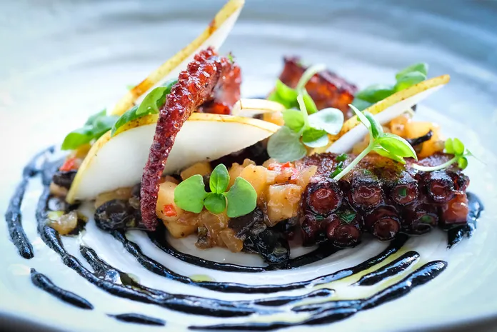 skosh: bringing the restaurant into the feed