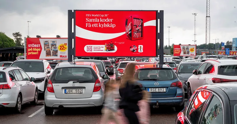 Västerås - ICA Maxi Hälla Parksign 2 (N) & (S) 2