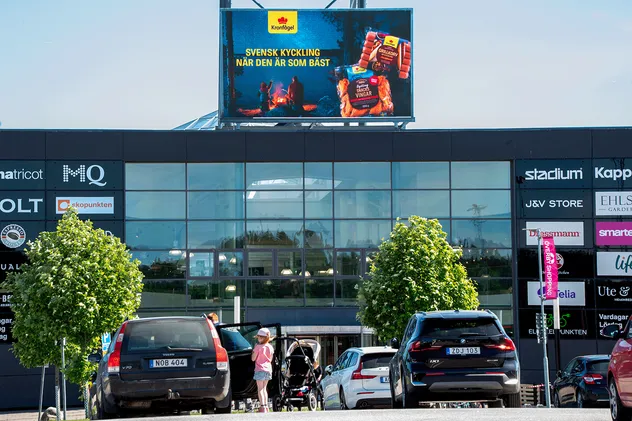 Trollhättan - Överby Köpcenter ICA Maxi