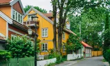 Bor i hus